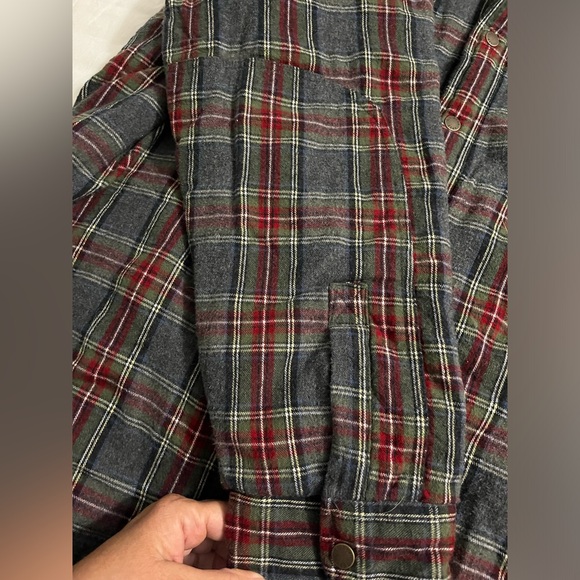 L. L. Bean men’s fleece lined flannel coat - Picture 4 of 8